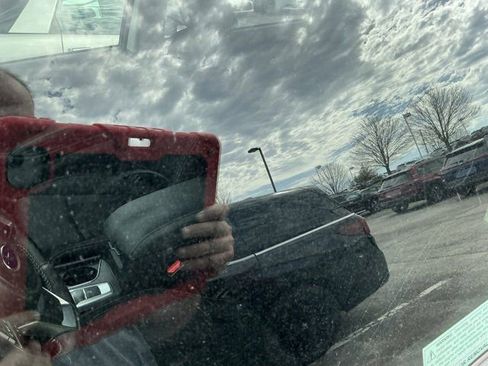 Used 2025 Subaru Ascent Premium image 19