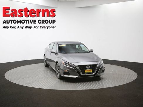 Used 2022 Nissan Altima 2.5 SV image 38