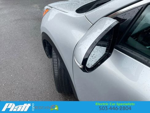 Used 2020 Kia Niro EX Premium image 17