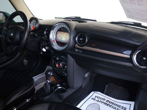 Used 2013 MINI Cooper Clubman S w/ Premium Pkg 2 FWD image 16