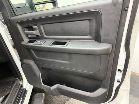 Certified 2024 RAM 3500 Tradesman w/ Snow Chief Group image 37