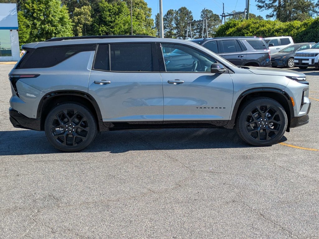 New 2026 Chevrolet Traverse RS FWD image 3