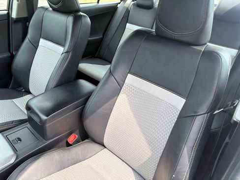 Used 2012 Toyota Camry SE FWD image 10
