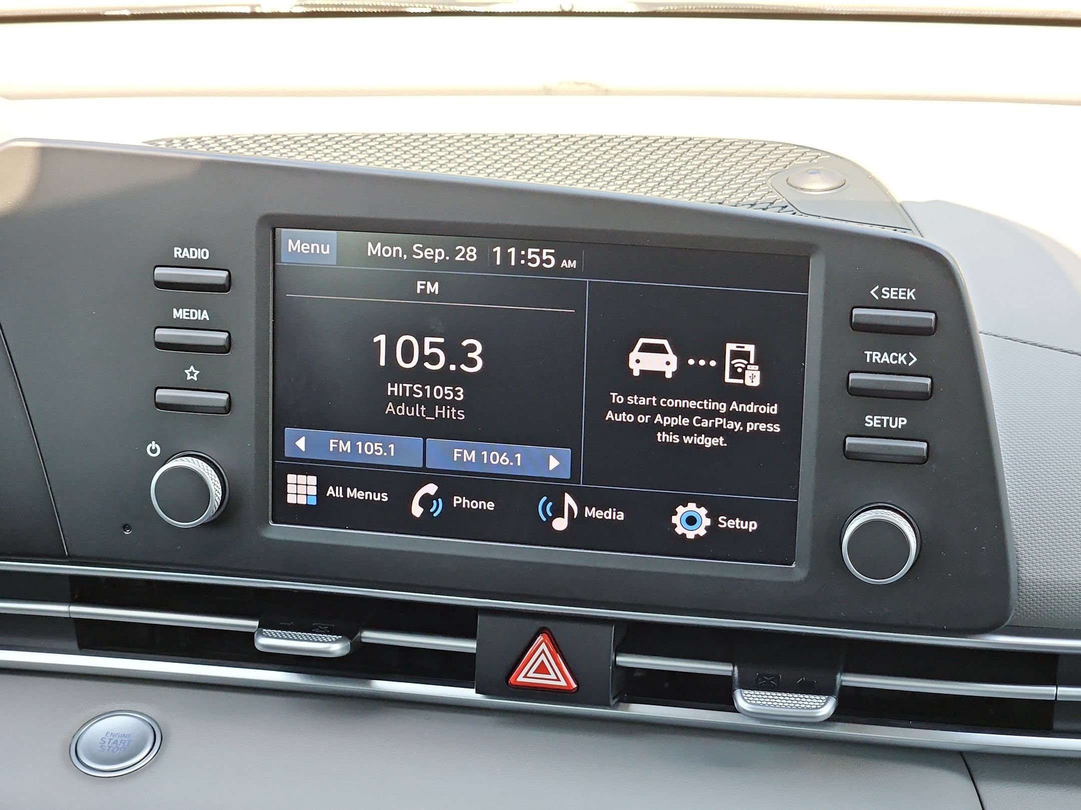 Used 2025 Hyundai Elantra Sport FWD image 17