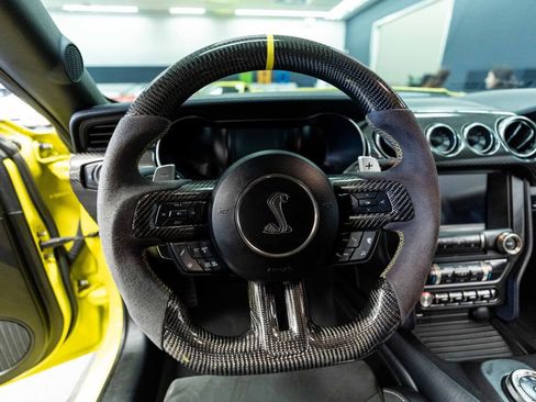 Used 2021 Ford Mustang Shelby GT500 w/ Technology Package RWD image 16