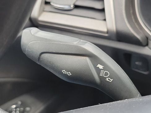 Used 2018 Ford Fusion SE FWD image 11