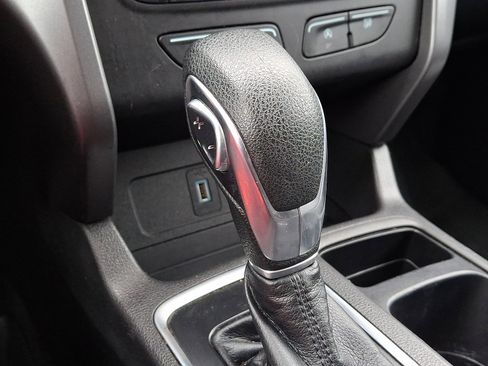 Used 2018 Ford Escape SE w/ SE Sync 3 Package image 14