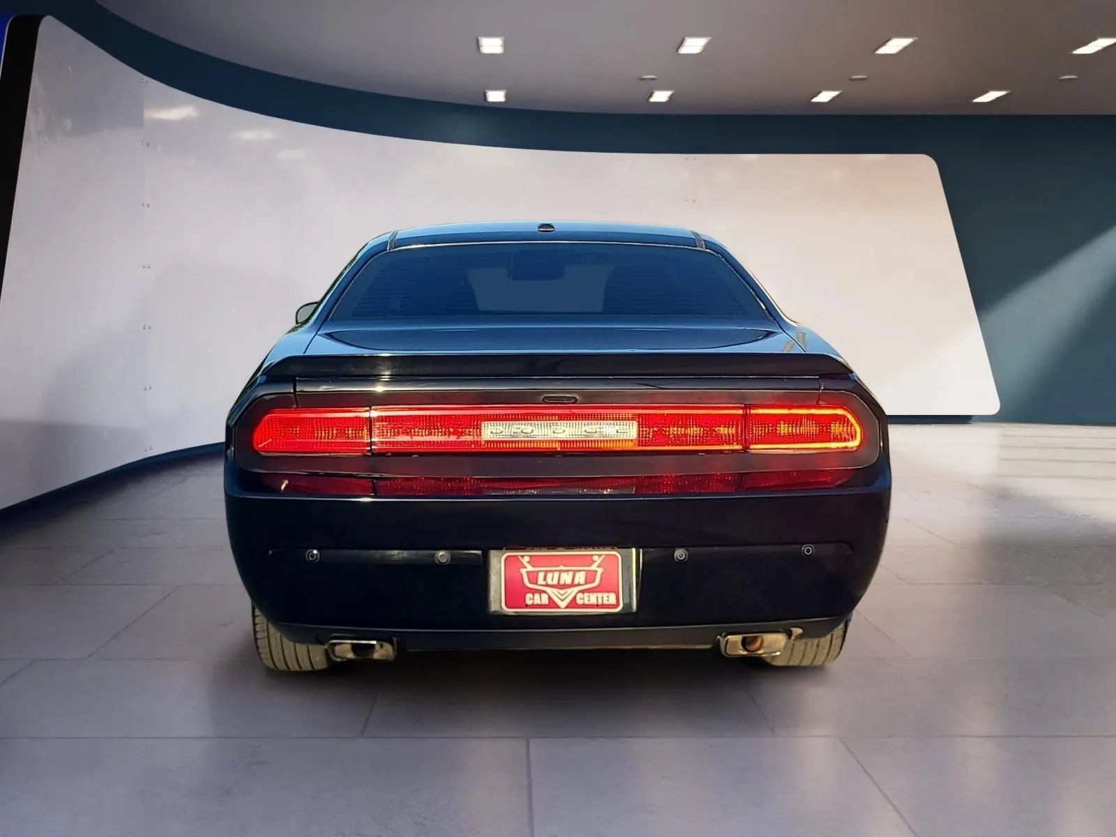 Used 2014 Dodge Challenger R/T Plus RWD image 4