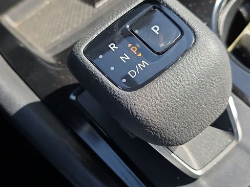 Used 2023 Nissan Rogue SV FWD image 23