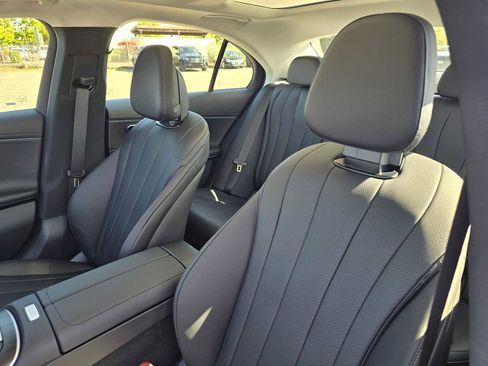 New 2026 Mercedes-Benz E 350 4MATIC Sedan image 23