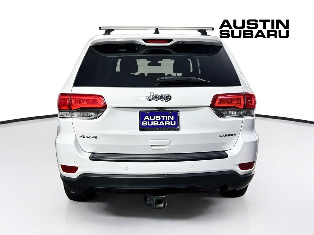Used 2018 Jeep Grand Cherokee Laredo AWD/4WD image 6