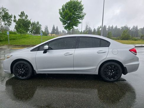 Used 2014 Honda Civic LX image 2
