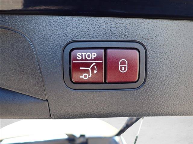 Used 2016 Mercedes-Benz GLC 300 4MATIC image 9