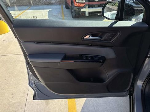 Used 2024 Honda Prologue Touring image 19