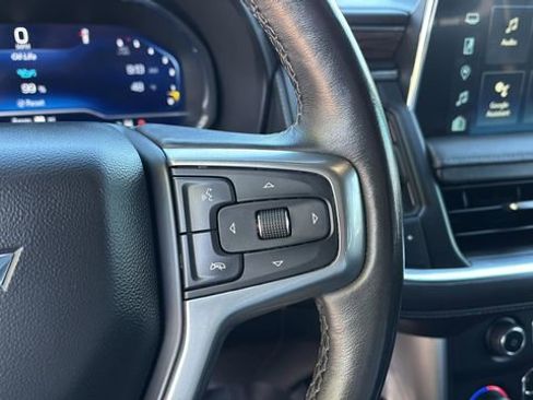 Used 2023 Chevrolet Tahoe Z71 w/ Luxury Package AWD/4WD image 25