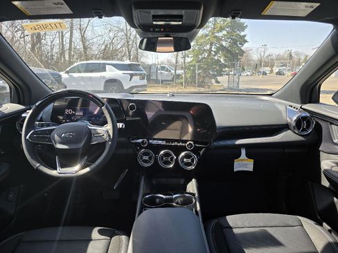 New 2025 Chevrolet Blazer EV LT w/ Super Cruise Package image 15