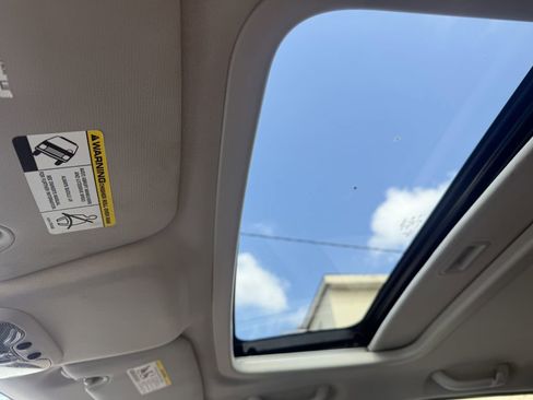 Used 2015 Jeep Compass High Altitude image 15