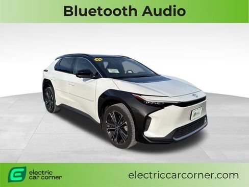Used 2023 Toyota bZ4X XLE image 1