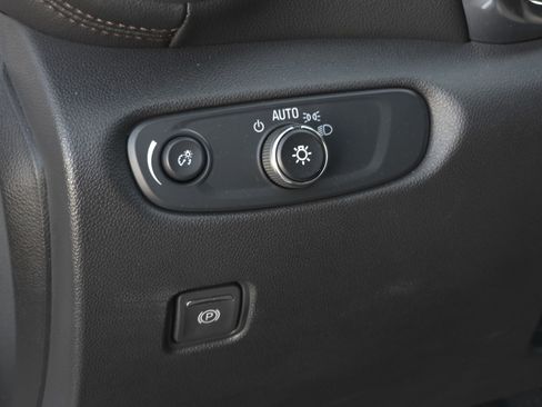 Used 2024 Chevrolet Blazer Premier w/ Driver Confidence II Package image 28