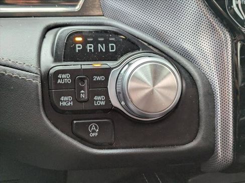 Used 2021 RAM 1500 Limited w/ Body Color Bumper Group image 14