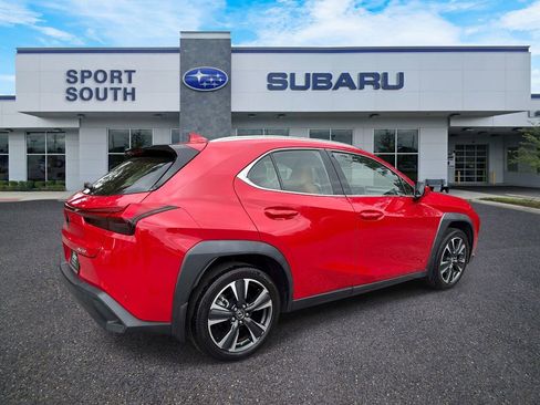 Used 2021 Lexus UX 200 w/ Accessory Package (A2) FWD image 3