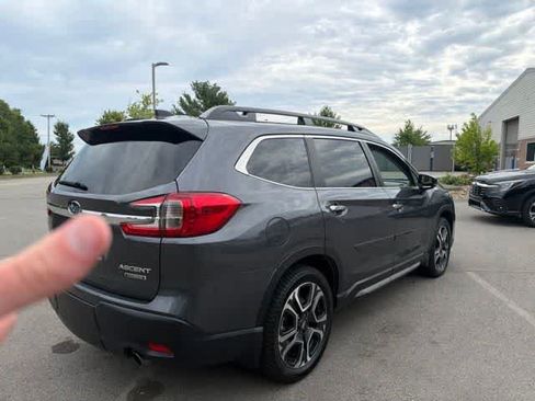 Used 2024 Subaru Ascent Touring AWD/4WD image 9