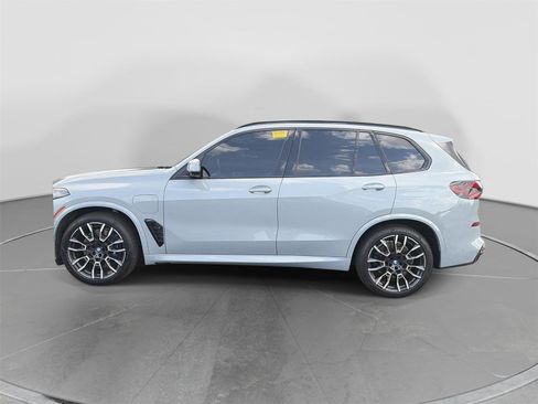 Used 2024 BMW X5 xDrive50e w/ Executive Package AWD/4WD image 2