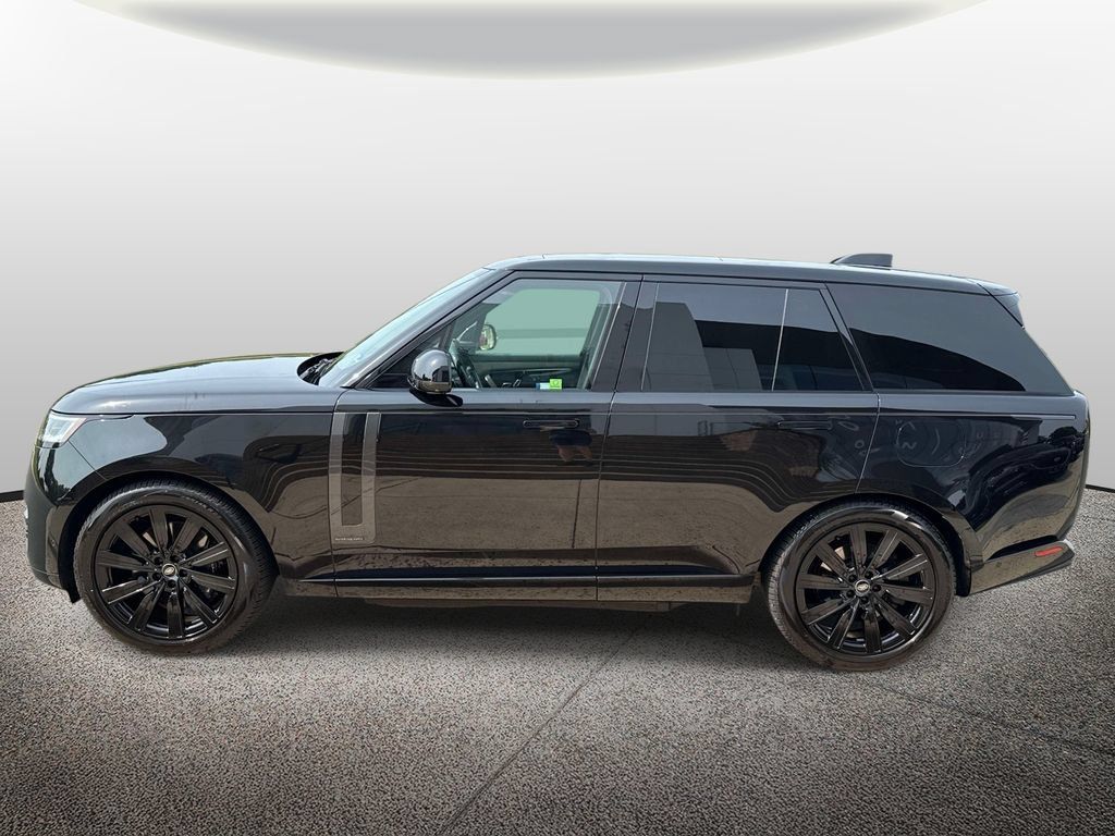 Used 2024 Land Rover Range Rover Autobiography AWD/4WD image 3