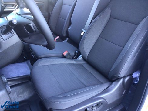 Used 2025 Chevrolet Silverado 2500 LT image 16