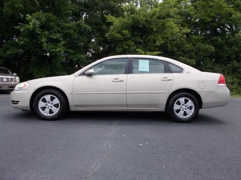 Used 2008 Chevrolet Impala LT image 2