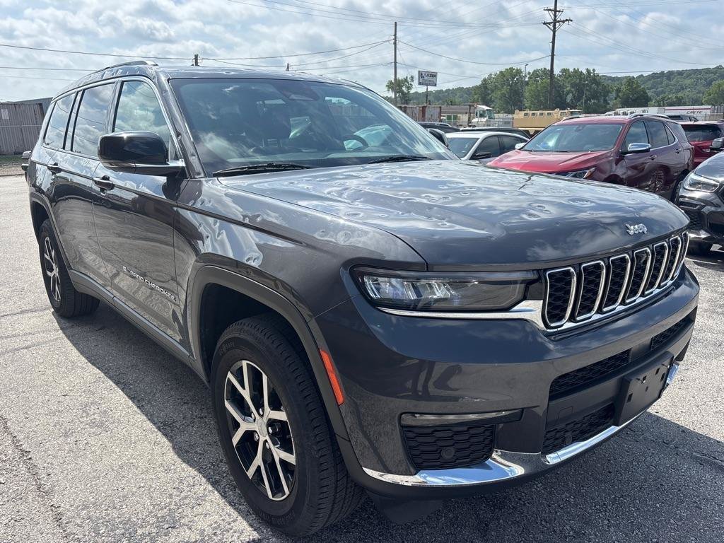Used 2024 Jeep Grand Cherokee L Limited w/ Luxury Tech Group II AWD/4WD image 6