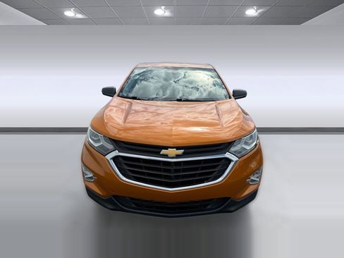 Used 2019 Chevrolet Equinox LS w/ LS Convenience Package image 6