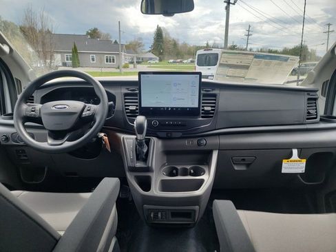 New 2025 Ford Transit 250 148 Medium Roof image 13