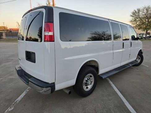 Used 2018 Chevrolet Express 3500 LT w/ LT Preferred Equipment Group RWD image 14