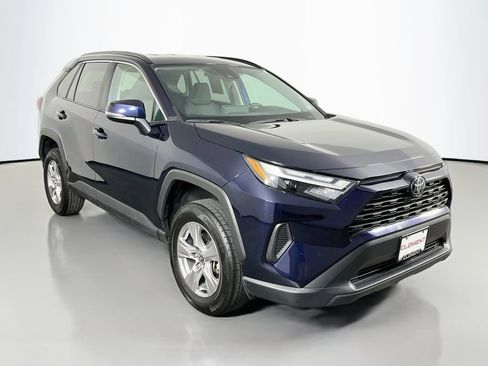 Used 2024 Toyota RAV4 XLE FWD image 4