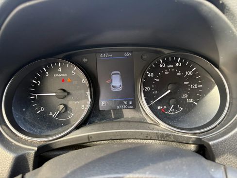 Used 2019 Nissan Rogue Sport SL w/ Premium Package image 14