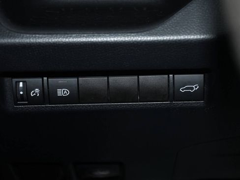 Used 2019 Toyota RAV4 XLE image 30