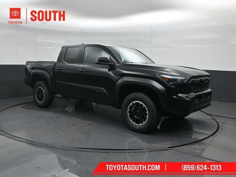 New 2026 Toyota Tacoma TRD Off-Road w/ TRD Off Road Upgrade Package AWD/4WD image 4