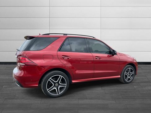 Used 2017 Mercedes-Benz GLE 350 4MATIC image 3