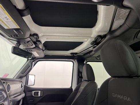 Used 2022 Jeep Wrangler Unlimited Sahara image 24