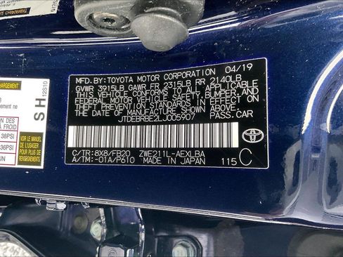 Used 2020 Toyota Corolla LE image 32