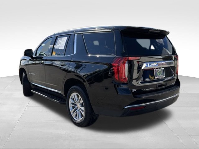 Certified 2023 GMC Yukon SLT w/ SLT Luxury Package AWD/4WD image 3