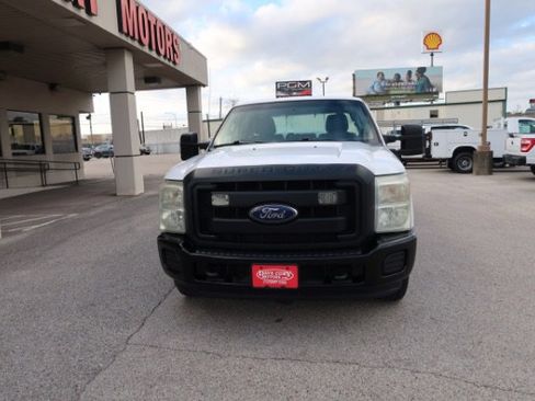 Used 2015 Ford F350 XL image 2