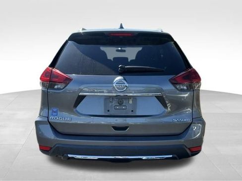 Used 2018 Nissan Rogue SV AWD/4WD image 6