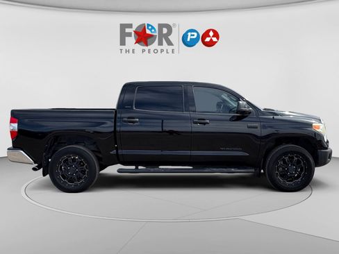 Used 2016 Toyota Tundra SR5 w/ SR5 Upgrade Package AWD/4WD image 6