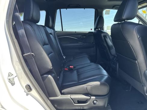 Used 2022 Honda Pilot TrailSport image 39