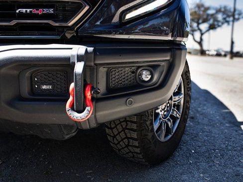 Used 2024 GMC Sierra 1500 AT4X image 10