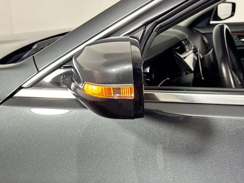 Used 2018 Cadillac CTS Premium Luxury image 21