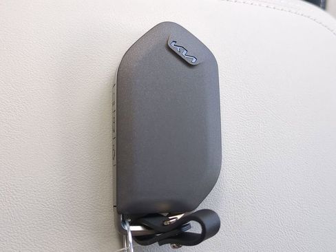 New 2026 Kia Carnival SX Prestige image 29