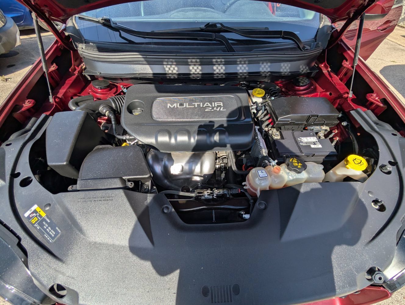Used 2019 Jeep Cherokee Latitude Plus w/ Comfort/Convenience Group FWD image 10